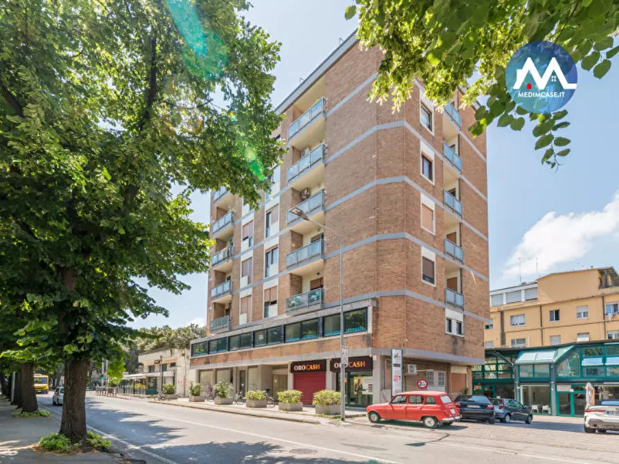 Immagine 28 di Appartamento in vendita  in Viale della Repubblica a Pesaro