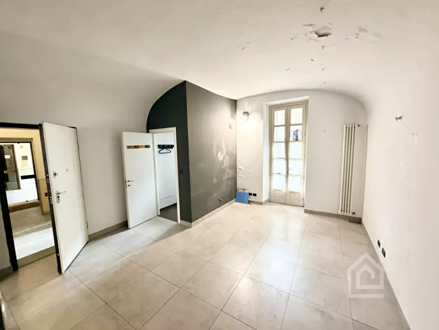 Immagine 9 di Negozio in affitto  in Via Eusebio Bava 8 a Torino