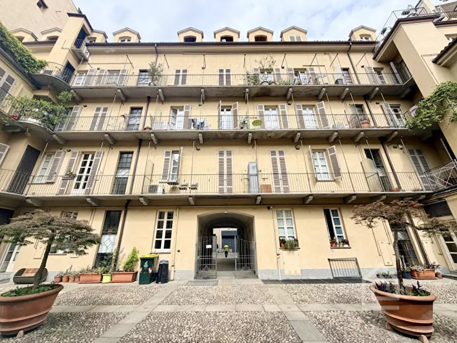 Immagine 14 di Negozio in affitto  in Via Eusebio Bava 8 a Torino