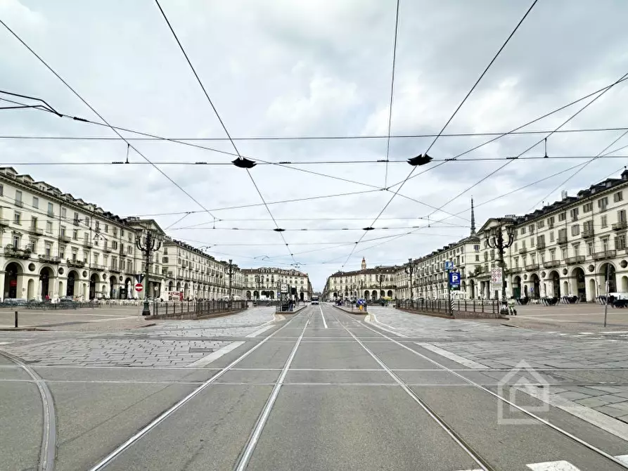 Immagine 25 di Negozio in affitto  in Via Eusebio Bava 8 a Torino