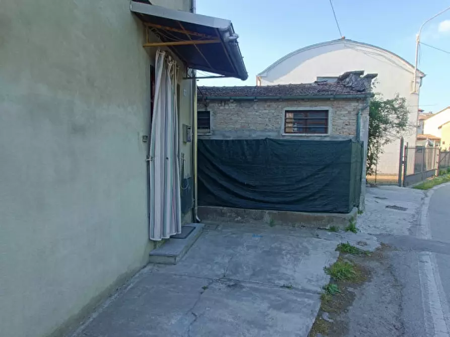 Immagine 19 di Villetta a schiera in vendita  in Via del Castello a Sorbolo Mezzani