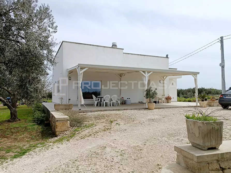 Immagine 2 di Villa in vendita  in strada vicinale Melpignano a Castrignano De' Greci