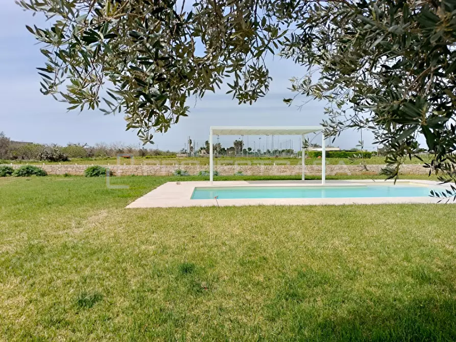 Immagine 4 di Villa in vendita  in strada vicinale Melpignano a Castrignano De' Greci