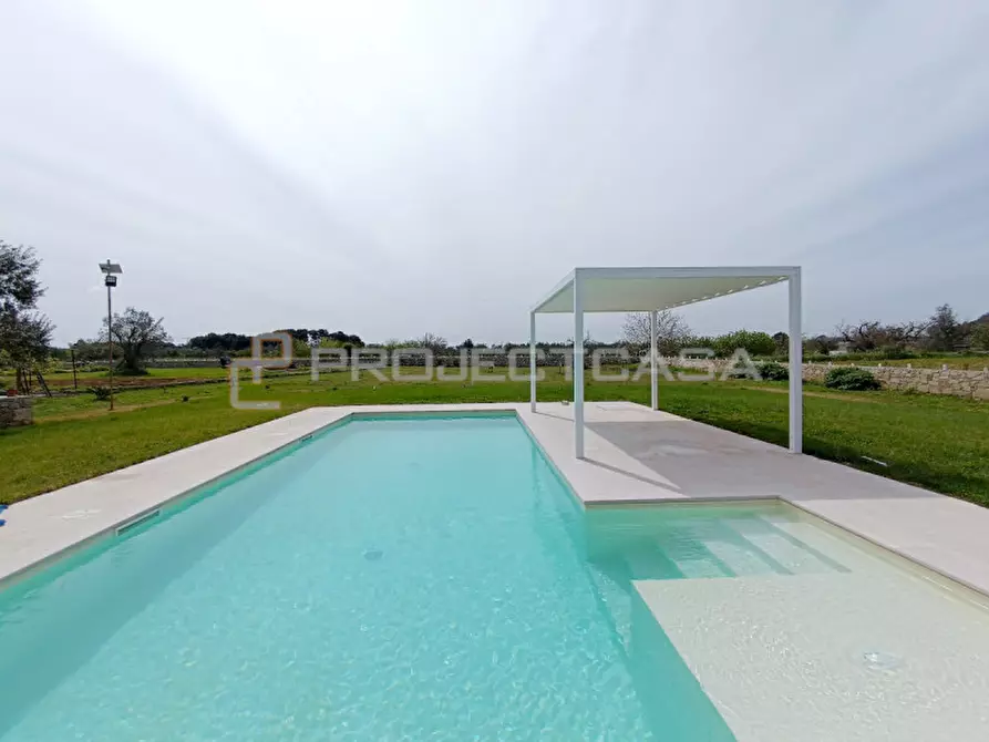 Immagine 5 di Villa in vendita  in strada vicinale Melpignano a Castrignano De' Greci