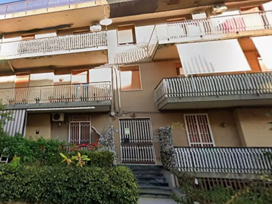 Immagine 2 di Appartamento in vendita  in Via Giacomo Matteotti, n 36, 95022 Aci Catena CT, Italia a Aci Catena