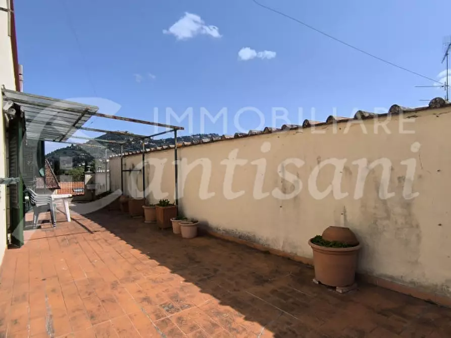 Immagine 3 di Appartamento in vendita  in Via Francesco Caracciolo a Firenze