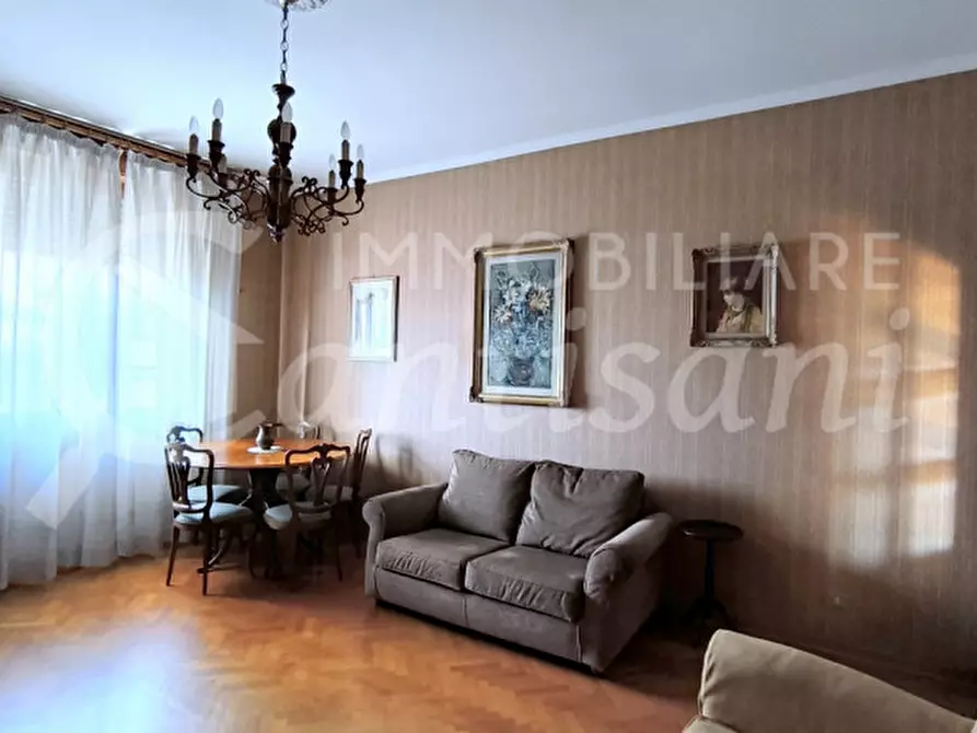 Immagine 5 di Appartamento in vendita  in Via Francesco Caracciolo a Firenze