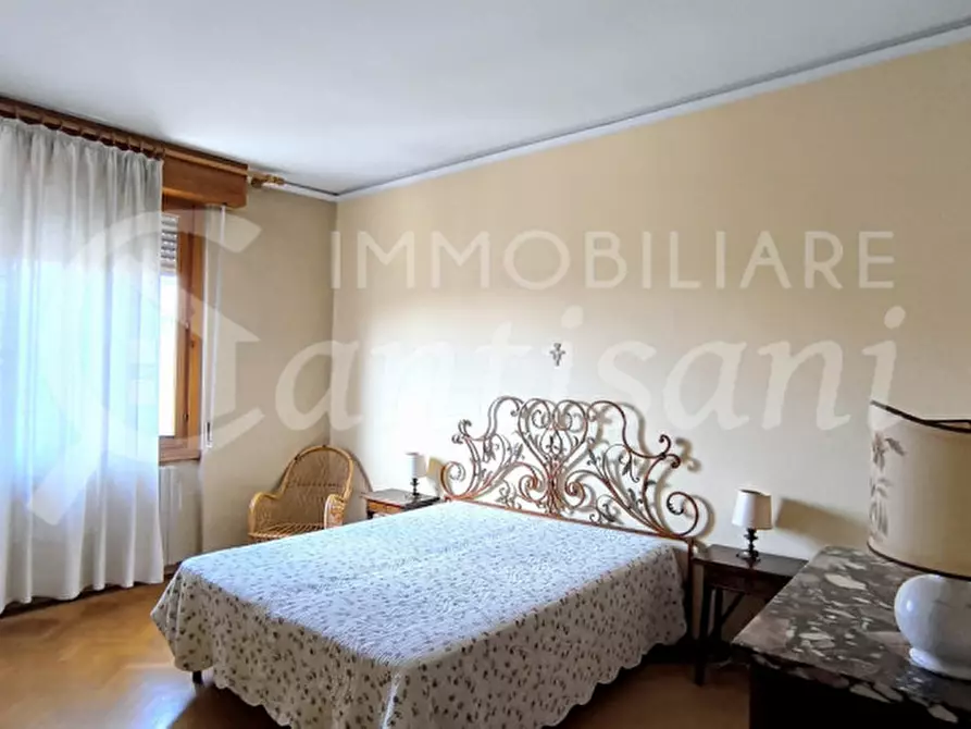 Immagine 7 di Appartamento in vendita  in Via Francesco Caracciolo a Firenze