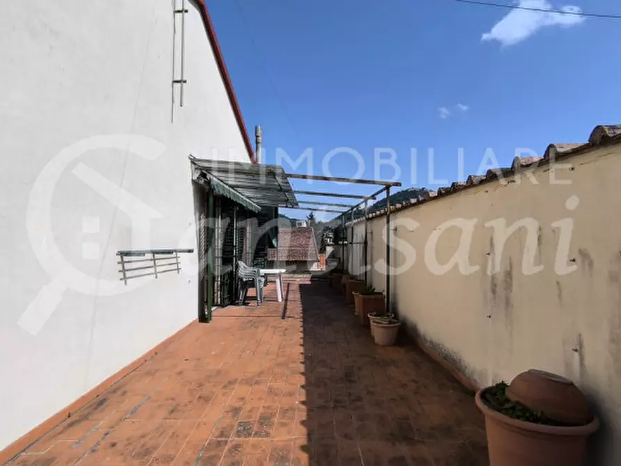 Immagine 20 di Appartamento in vendita  in Via Francesco Caracciolo a Firenze