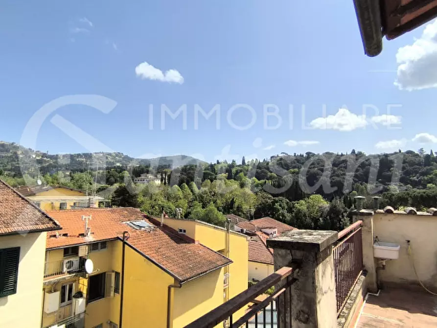 Immagine 21 di Appartamento in vendita  in Via Francesco Caracciolo a Firenze