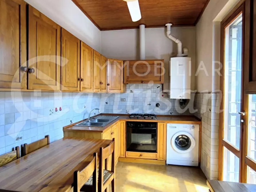 Immagine 22 di Appartamento in vendita  in Via Francesco Caracciolo a Firenze