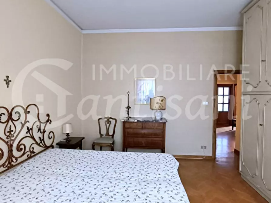 Immagine 23 di Appartamento in vendita  in Via Francesco Caracciolo a Firenze