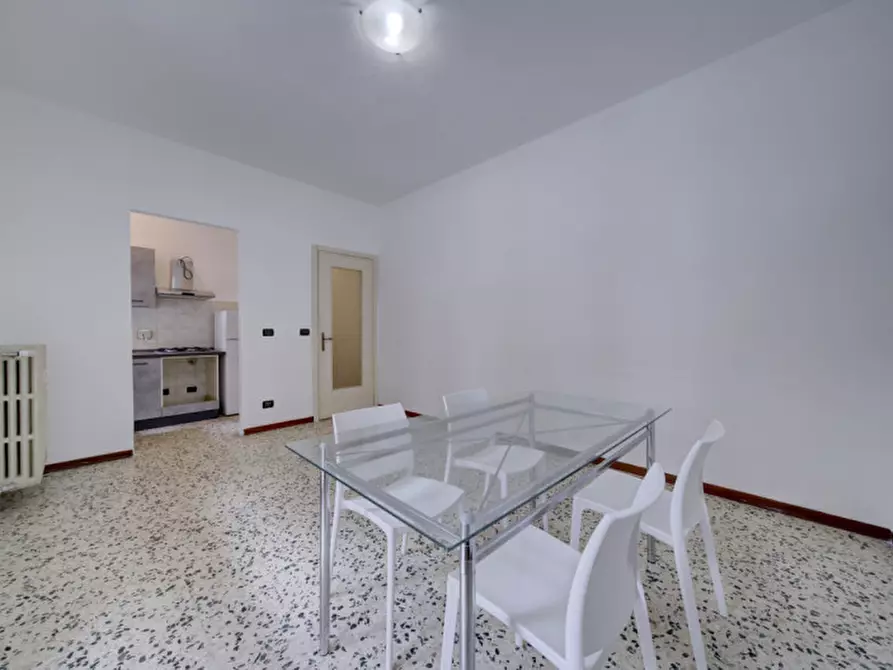 Immagine 2 di Appartamento in affitto  in Via Piossasco, 11 a Torino