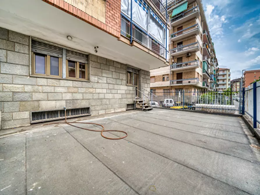 Immagine 12 di Appartamento in affitto  in Via Piossasco, 11 a Torino