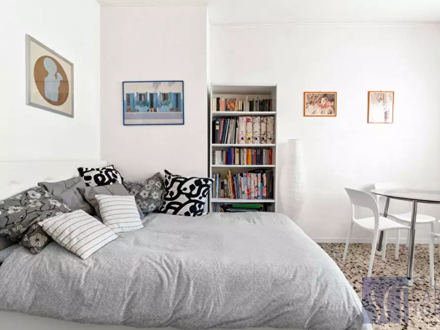 Immagine 9 di Appartamento in vendita  in via carlo torre, 45 a Milano