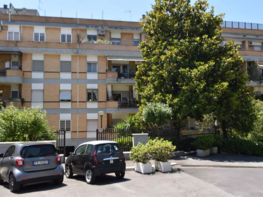 Immagine 2 di Appartamento in vendita  in Piazza Vinci a Roma