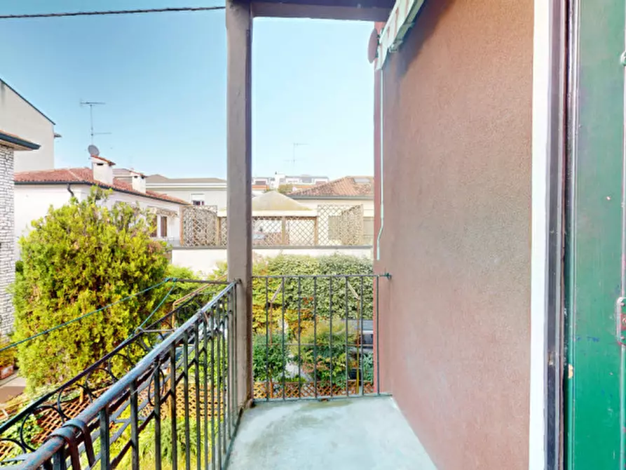 Immagine 5 di Appartamento in vendita  in Via Nino Bixio a Vicenza
