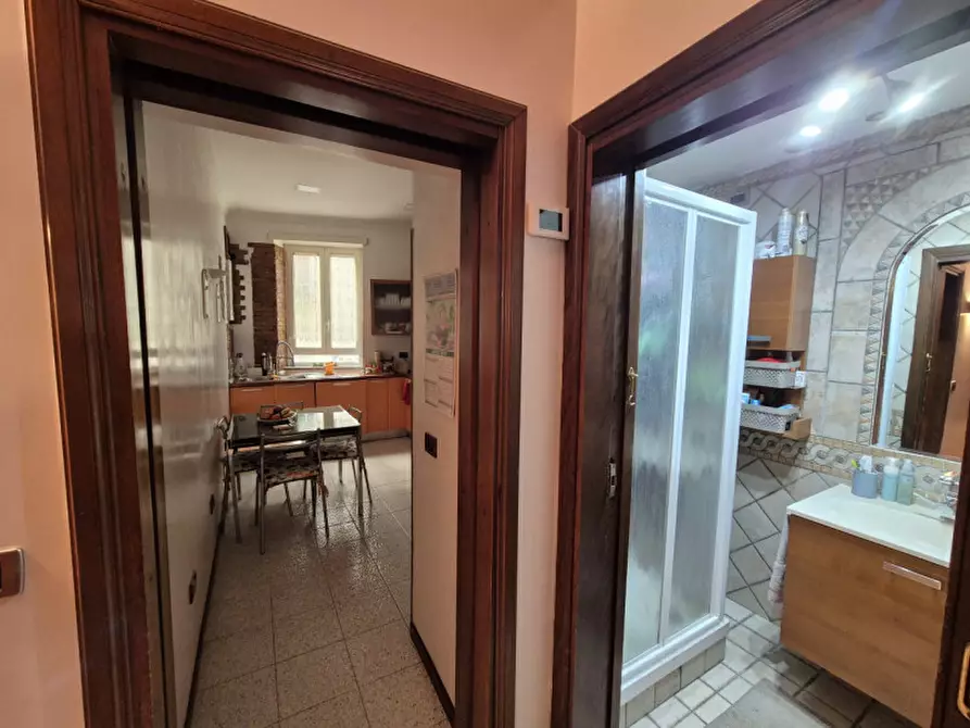 Immagine 9 di Appartamento in affitto  in Via Natale del Grande a Roma