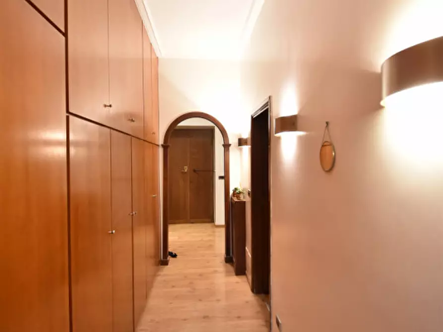 Immagine 19 di Appartamento in affitto  in Via Natale del Grande a Roma