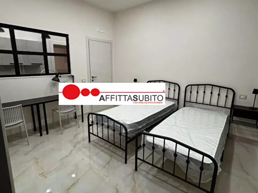 Immagine 1 di Appartamento in affitto  in via Pandolfo Collenuccio 9 a Napoli