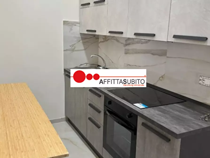 Immagine 4 di Appartamento in affitto  in via Pandolfo Collenuccio 9 a Napoli