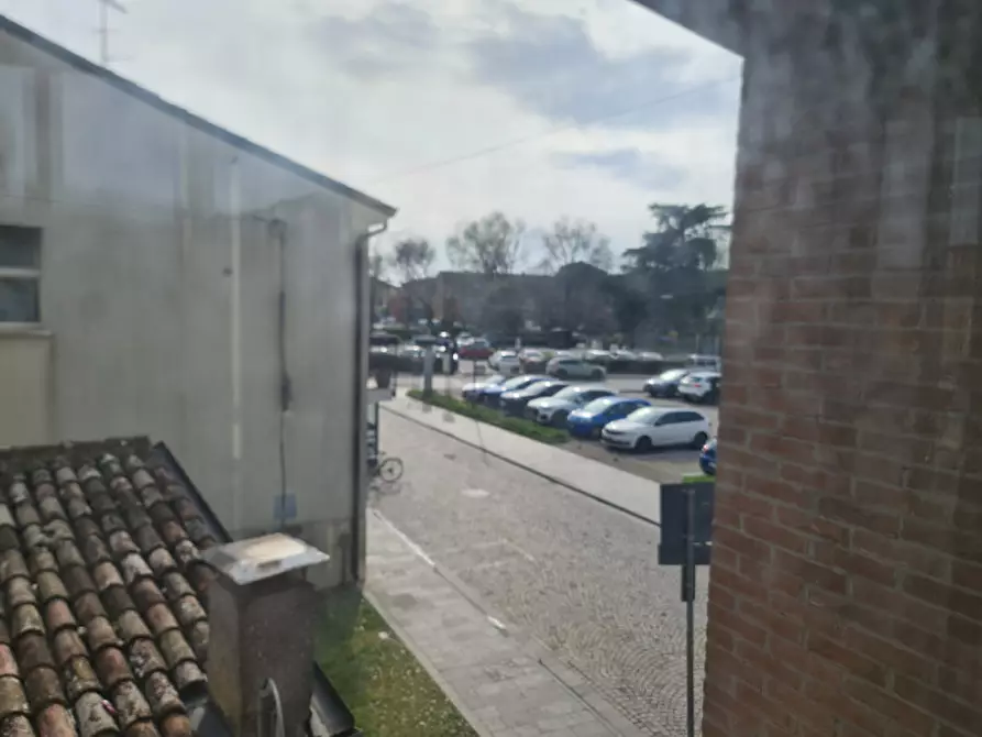 Immagine 15 di Negozio in vendita  in Via Alessandro Zappata 11 a Comacchio