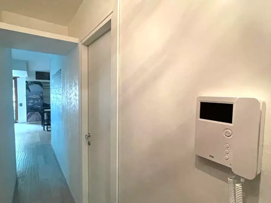 Immagine 15 di Appartamento in vendita  in Via Michelangelo Peroglio a Roma