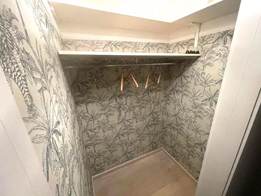Immagine 22 di Appartamento in vendita  in Via Michelangelo Peroglio a Roma