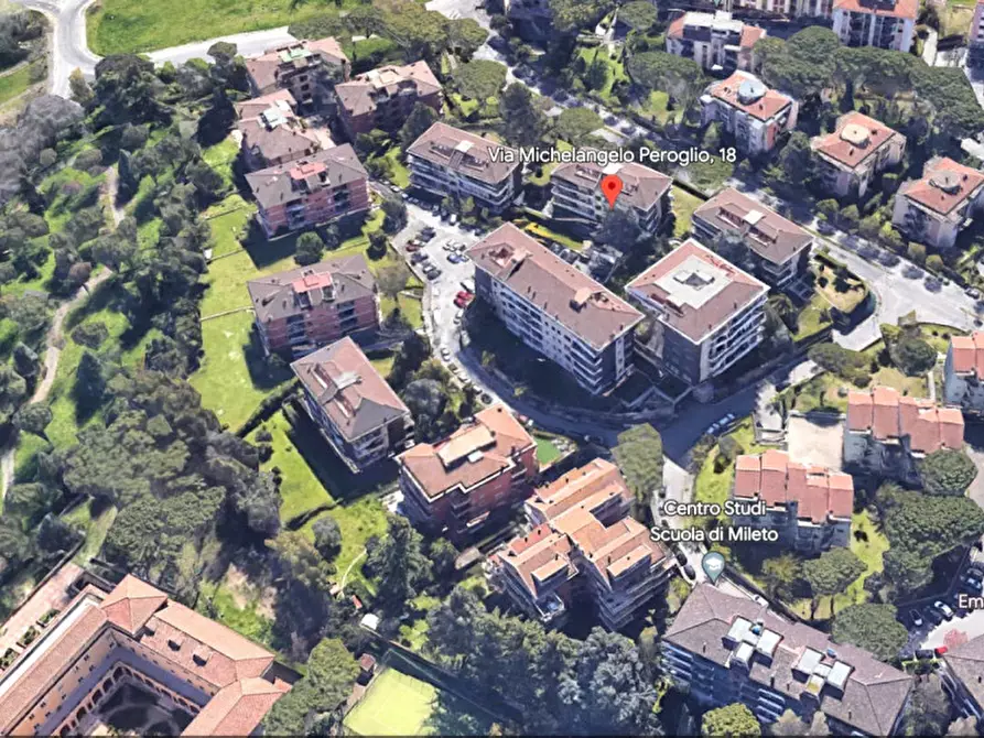 Immagine 24 di Appartamento in vendita  in Via Michelangelo Peroglio a Roma