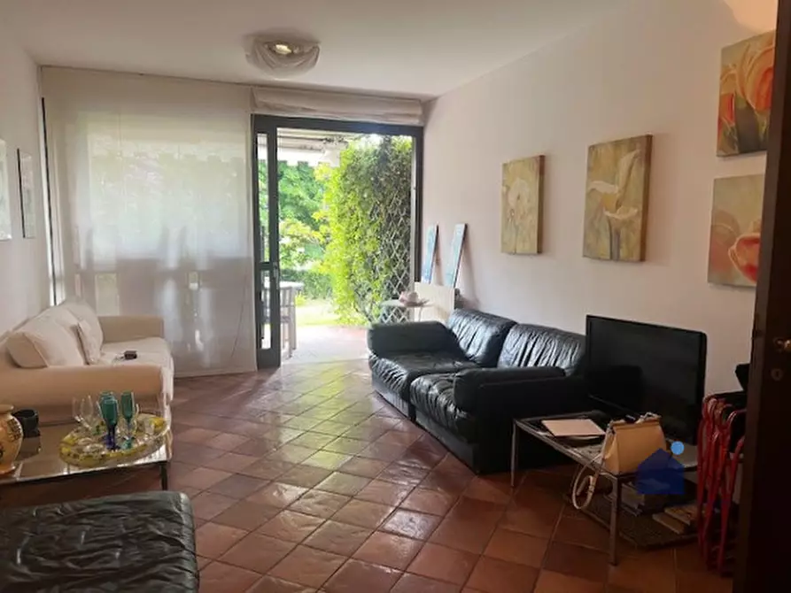 Immagine 4 di Appartamento in affitto  in Via Roma a Gardone Riviera