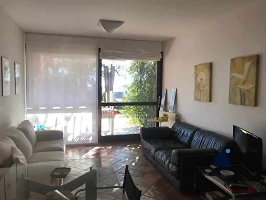 Immagine 6 di Appartamento in affitto  in Via Roma a Gardone Riviera