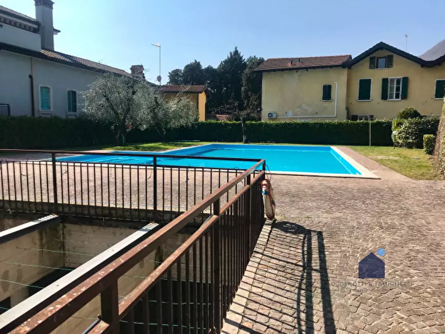 Immagine 12 di Appartamento in affitto  in Via Roma a Gardone Riviera