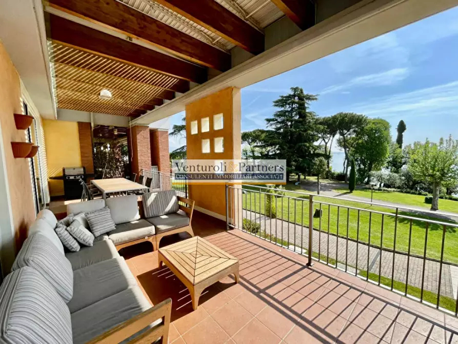 Immagine 7 di Appartamento in vendita  in Via Giuseppe Mazzini 10 a Padenghe Sul Garda