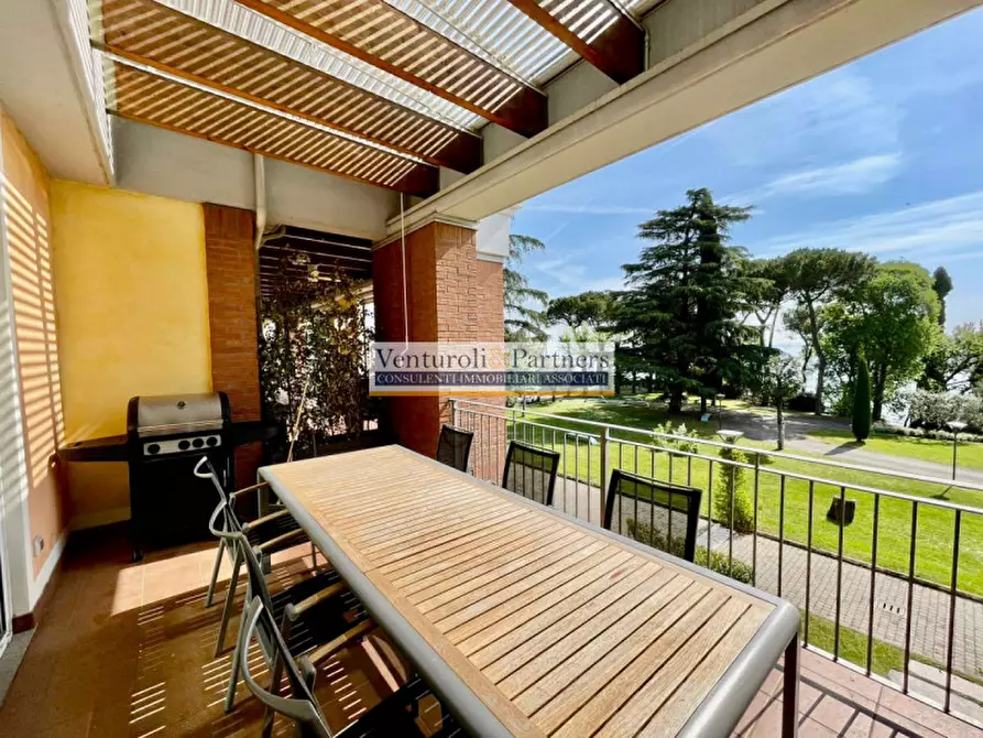 Immagine 9 di Appartamento in vendita  in Via Giuseppe Mazzini 10 a Padenghe Sul Garda