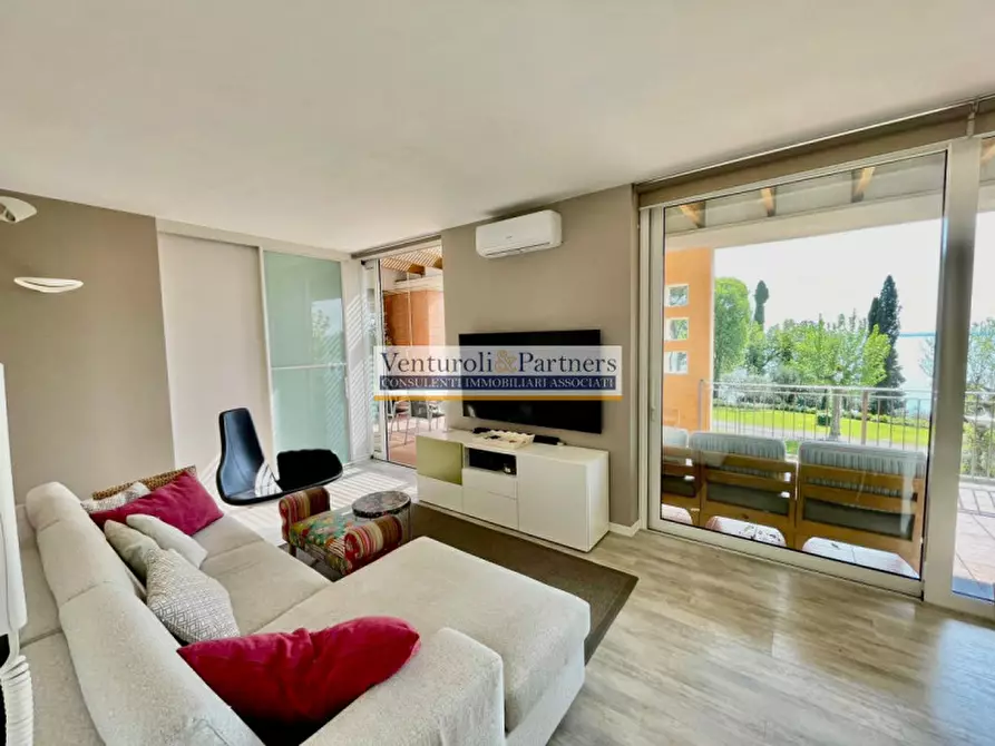 Immagine 13 di Appartamento in vendita  in Via Giuseppe Mazzini 10 a Padenghe Sul Garda