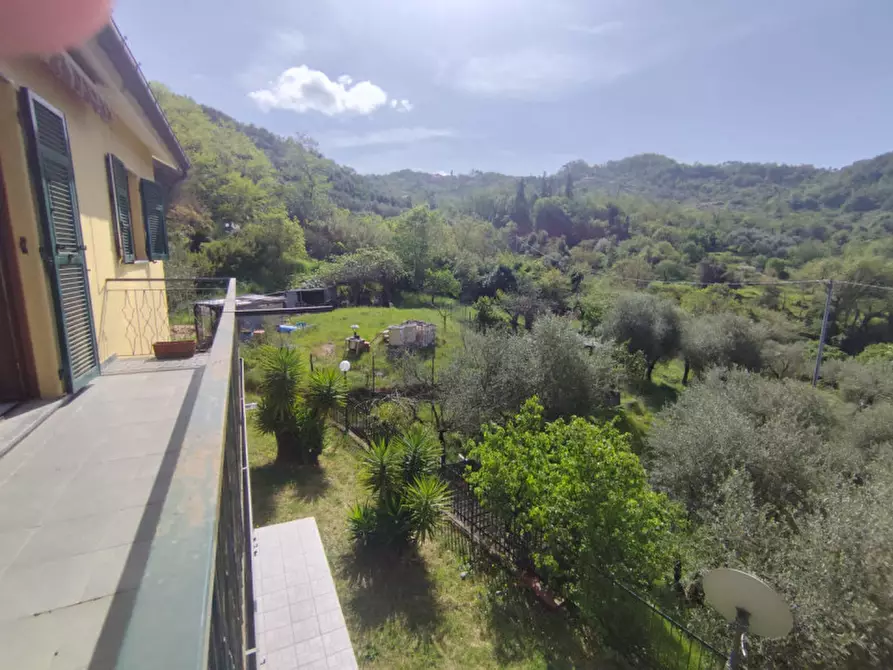 Immagine 9 di Villa in vendita  in collina a Sestri Levante