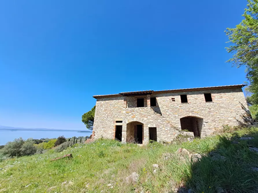 Immagine 10 di Rustico / casale in vendita  a Passignano Sul Trasimeno