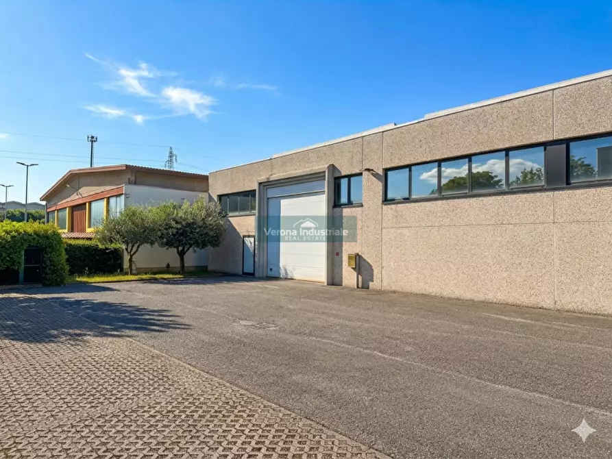 Immagine 3 di Capannone industriale in affitto  in Sona a Sona