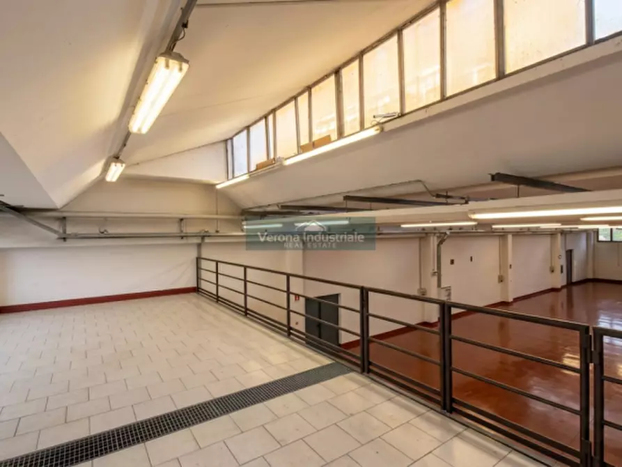 Immagine 5 di Capannone industriale in affitto  in Sona a Sona