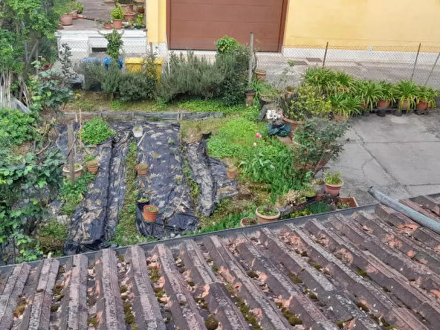 Immagine 9 di Palazzo in vendita  in Piazza Undici Febbraio a Castello Di Godego