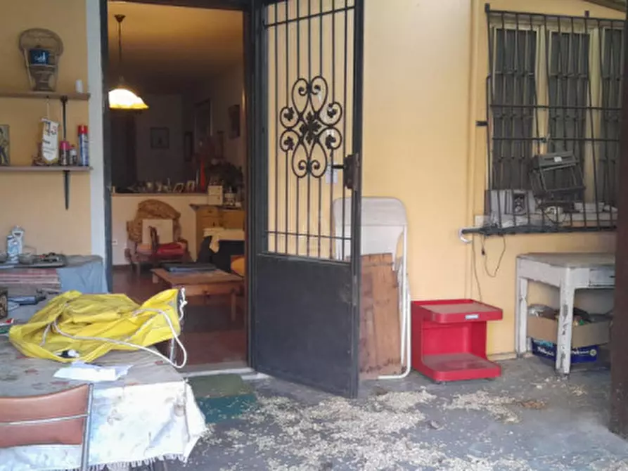 Immagine 11 di Palazzo in vendita  in Piazza Undici Febbraio a Castello Di Godego