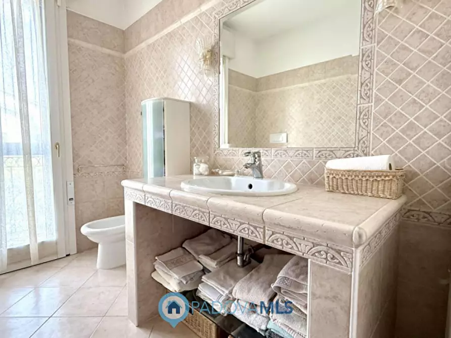 Immagine 9 di Casa indipendente in vendita  in Via Donato Bramante a Padova