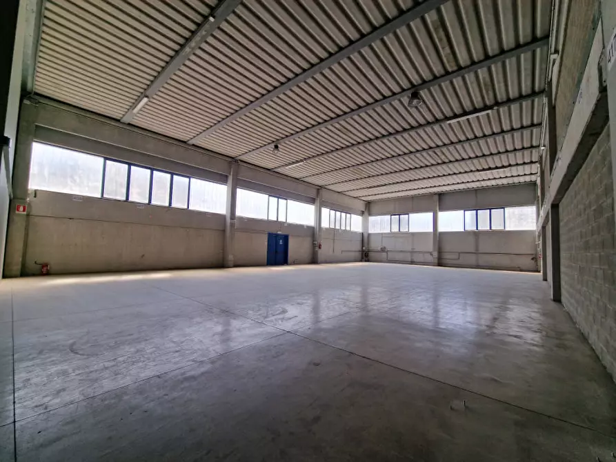 Immagine 5 di Capannone industriale in affitto  in Via Alessandro Volta a Veggiano