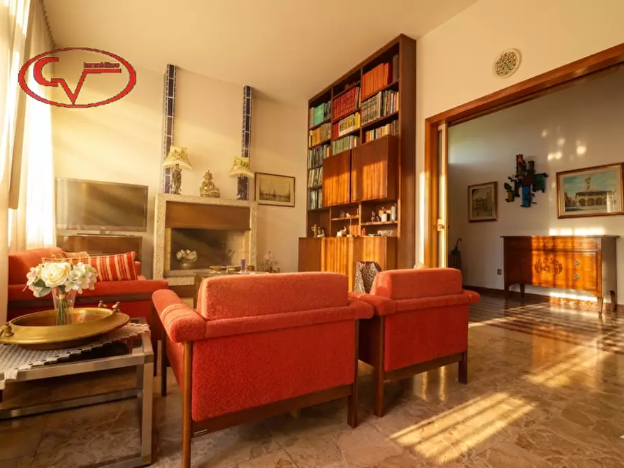 Immagine 3 di Villa in vendita  in VIA TRIESTE a San Giovanni Valdarno