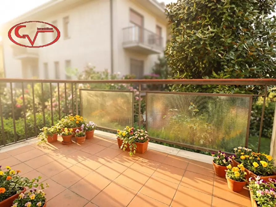 Immagine 10 di Villa in vendita  in VIA TRIESTE a San Giovanni Valdarno