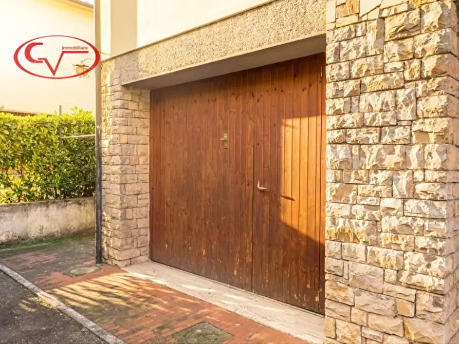 Immagine 19 di Villa in vendita  in VIA TRIESTE a San Giovanni Valdarno