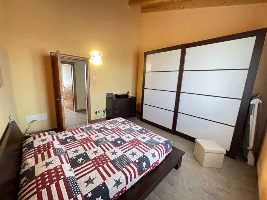 Immagine 17 di Villa in vendita  a Serravalle A Po