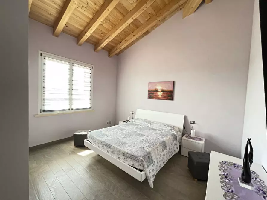 Immagine 20 di Villa in vendita  a Serravalle A Po