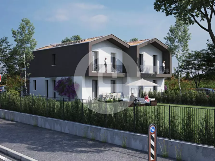 Immagine 3 di Casa bifamiliare in vendita  a Campo San Martino
