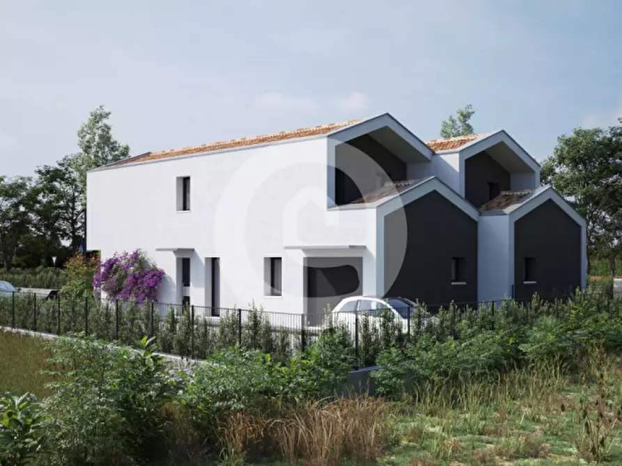 Immagine 5 di Casa bifamiliare in vendita  a Campo San Martino